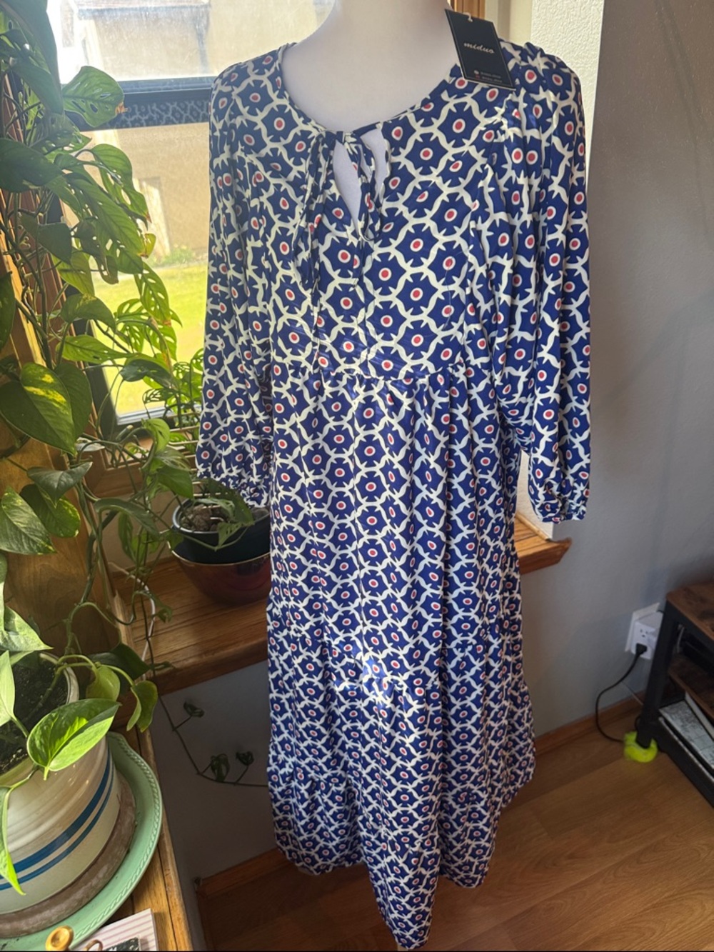 NWT Miduo Dress Boho Geometric Whale Tail Blue/Red/White SZ small resort wear